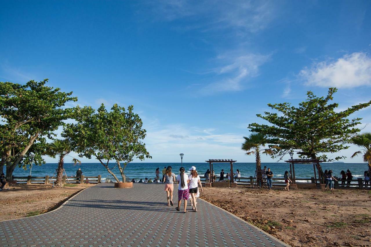 Grandbeach Condo By Malai ラヨーン エクステリア 写真